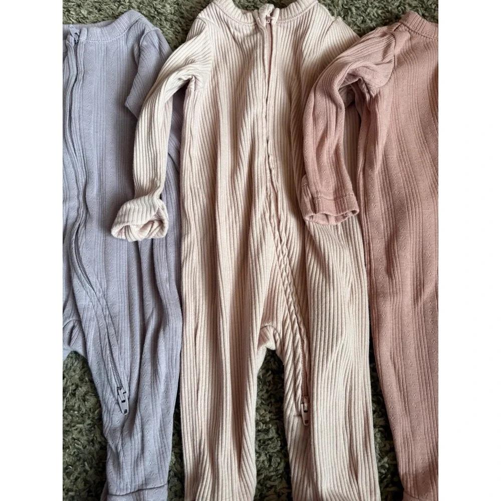 Old Navy Lot of 3 0-3M Cotton Ribbed Knit Zip Footed Sleepers Multicolor